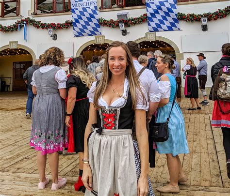 oktoberfest outfit damen modern|what to wear at oktoberfest 2023.